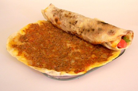 LAHMACUN TARİFİ