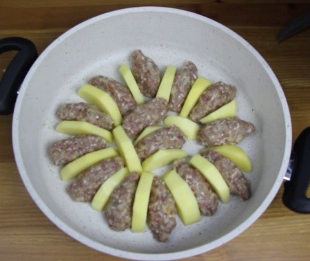 tencerede izmir köfte