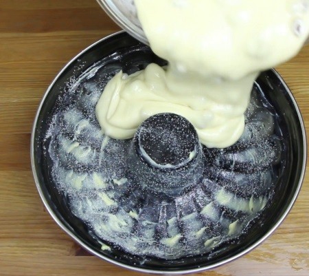 kuru üzümlü kek