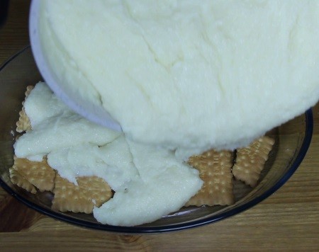 kolay sütlü irmik tatlısı