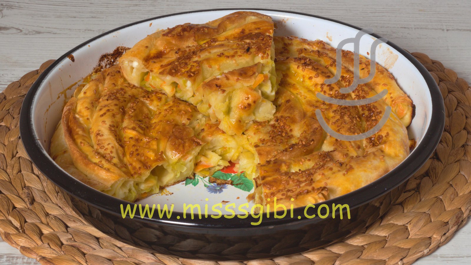 Pırasalı Börek Tarifi MisssGibi Yemek Tarifleri