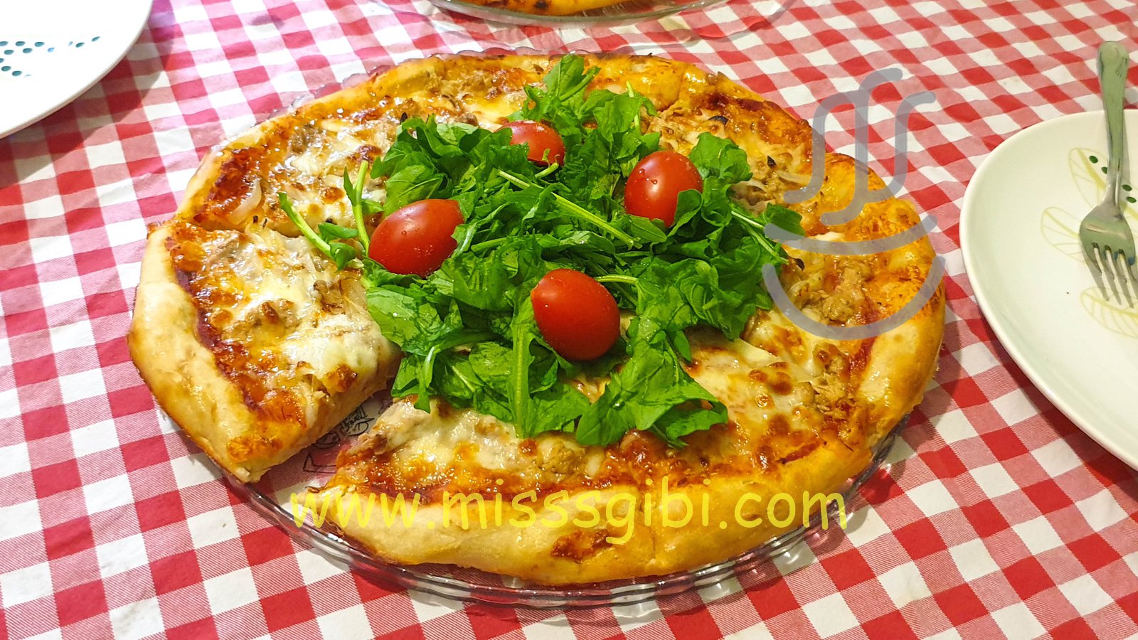 Ton Balıklı Pizza MisssGibi Yemek Tarifleri